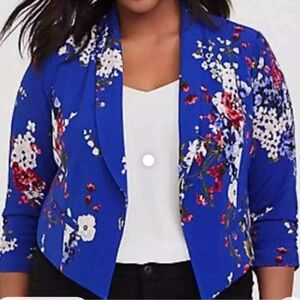 TORRID Studio Crepe Classic Floral Ruched Sleeves Blazer